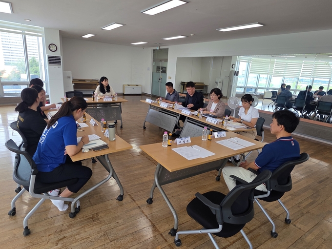 현장 목소리 듣는 시설관리공단… 체육시설 순회 간담회